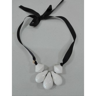 COLLAR LAGRIMAS BLANCO